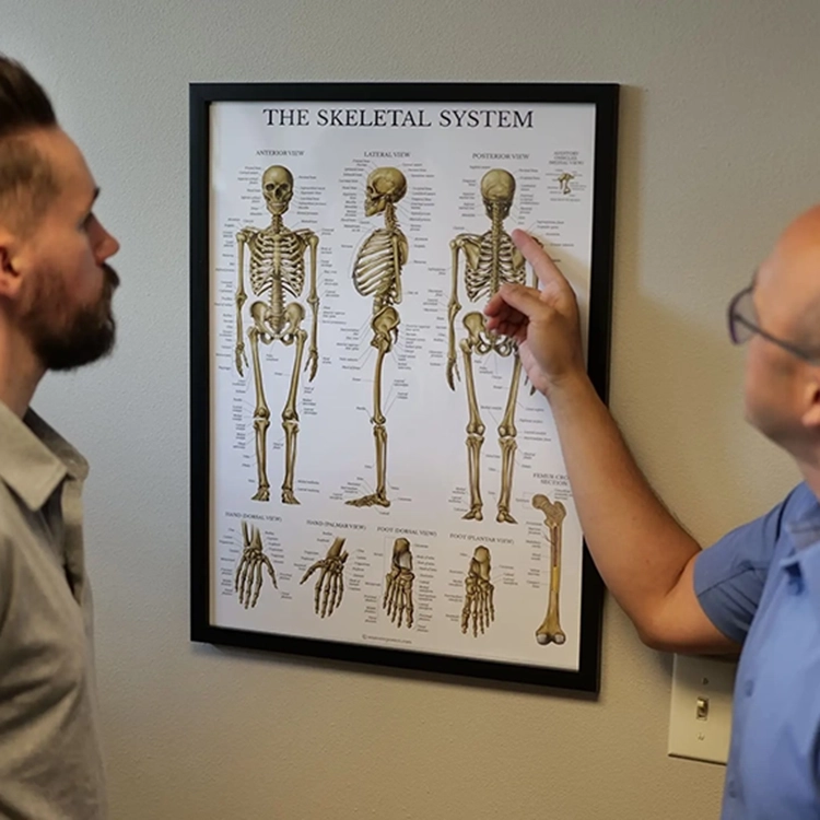 Dr. Wong Explain the Patient about neck pain